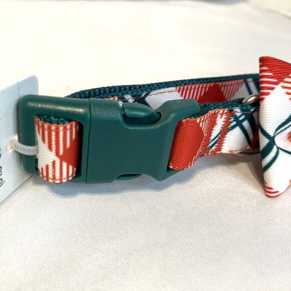 Merry & Bright Festive Dog Collar w/Bowtie Red Green & White Size Medium - Picture 4 of 12